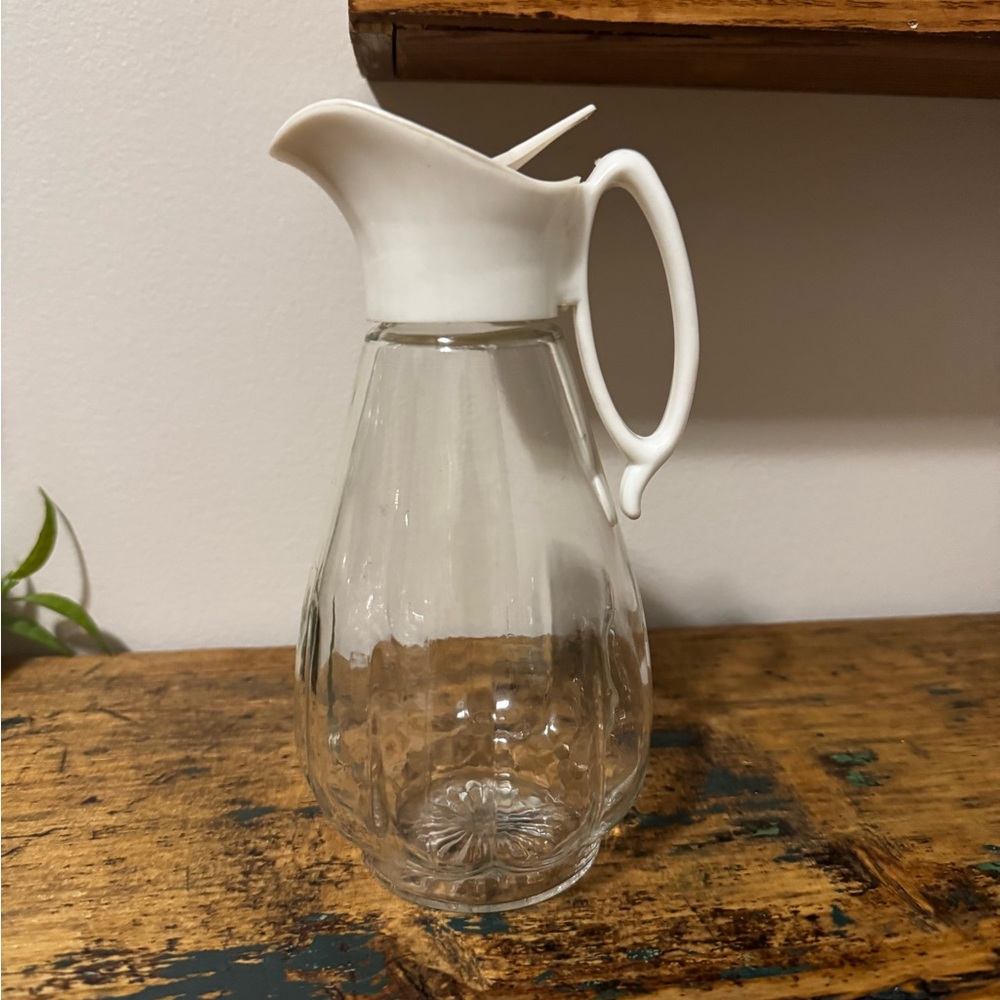 Elegant White and Clear Glass Syrup Dispenser